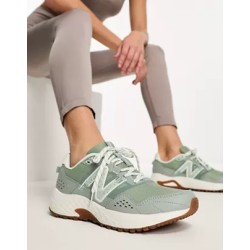 New Balance Running 410 trainers in green